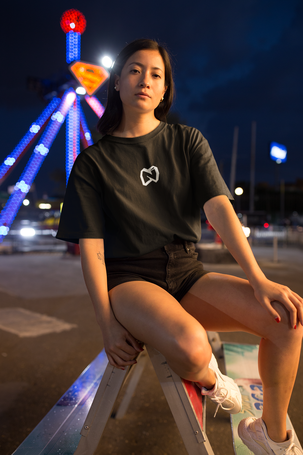 Queen of Hearts Oversized Tee