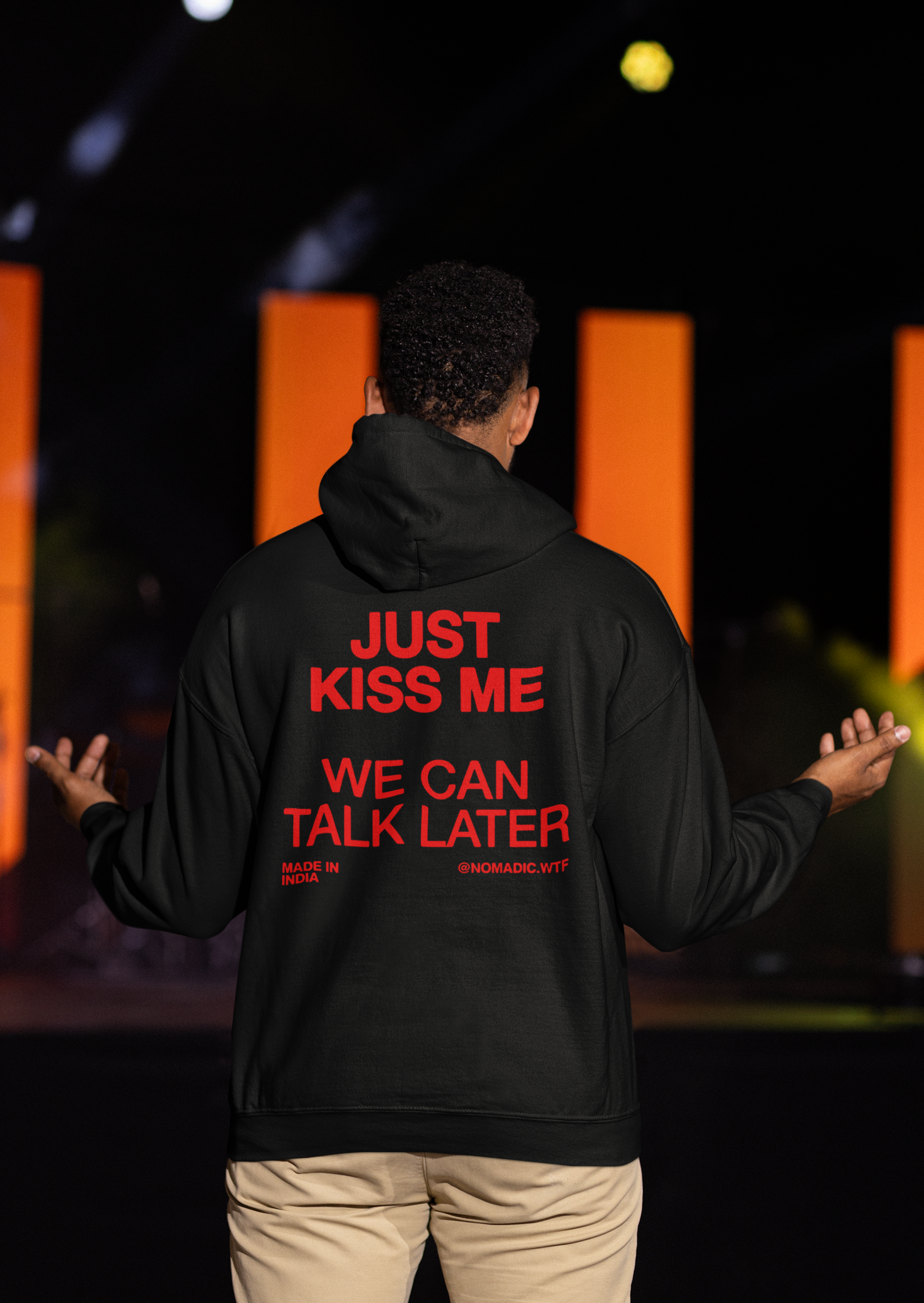 KISS ME HOODIE HEAVY