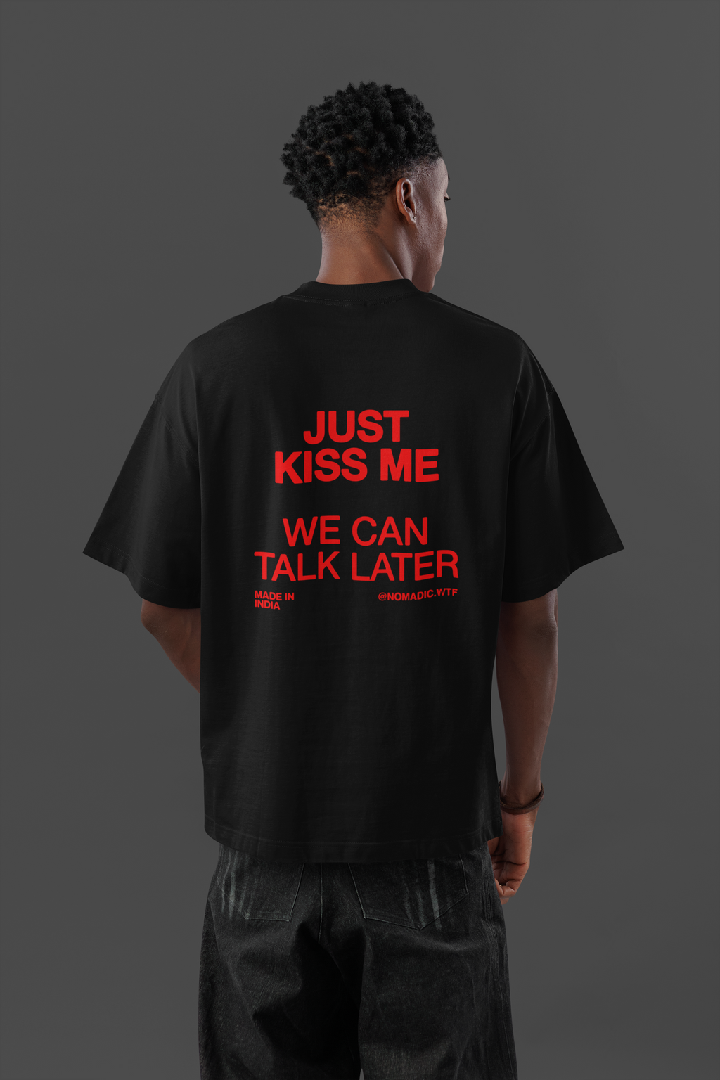 KISS ME OVERSIZED TEE