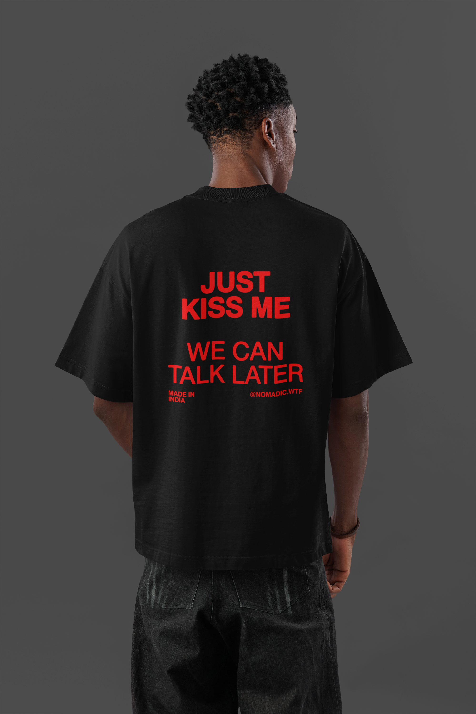 KISS ME OVERSIZED TEE