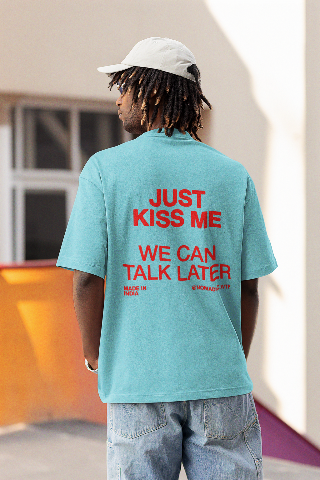 KISS ME OVERSIZED TEE