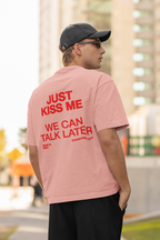 KISS ME OVERSIZED TEE