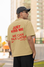 KISS ME OVERSIZED TEE